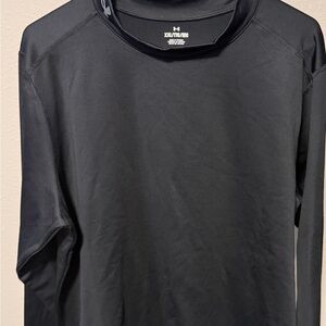 Under Armour Black Sweatshirt